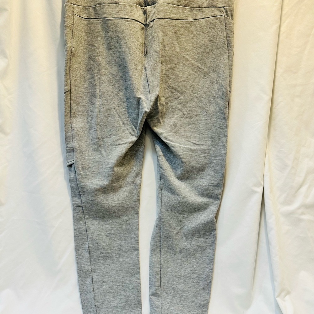 CAbi RunawayLegging - Picture 2 of 5